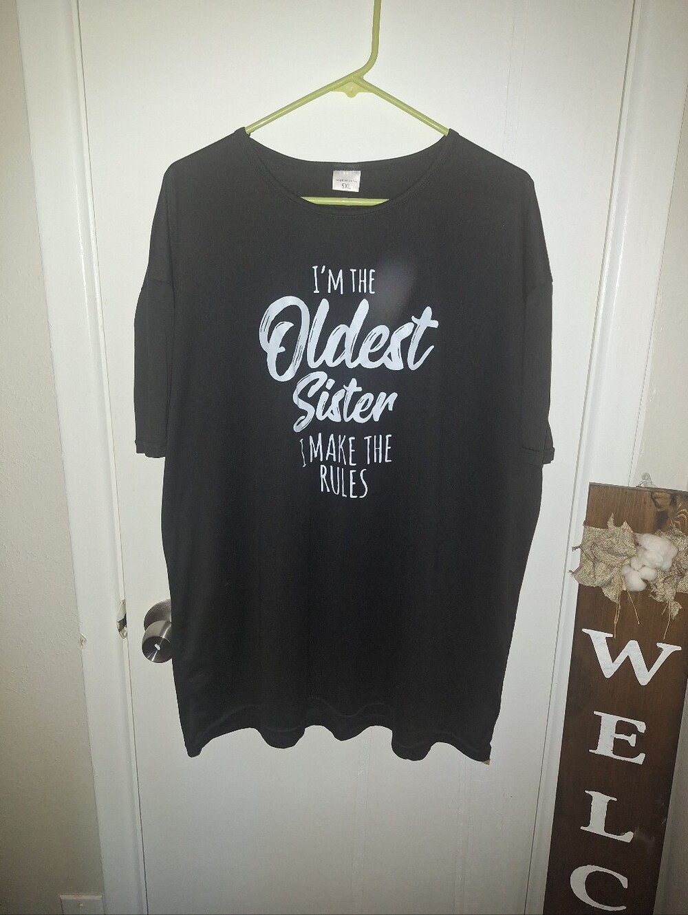Source Unknown Black Graphic Tee "I'm the Oldest Sister"